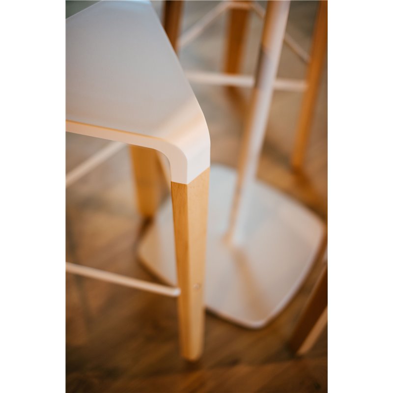TABOURET PICAPAU